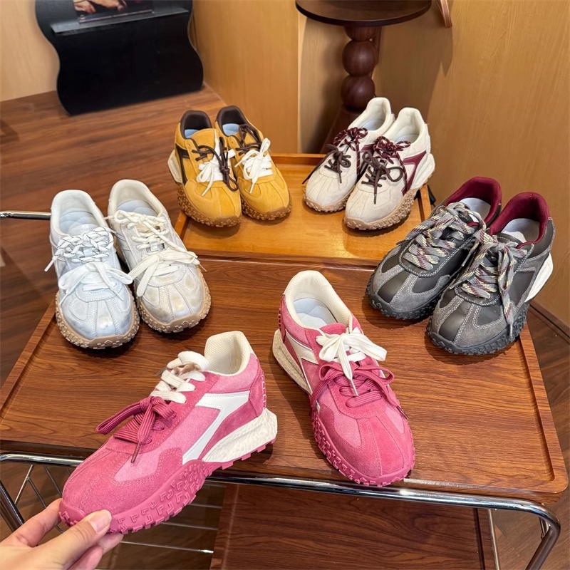 La marea no está en el sur para aumentar los zapatos de entrenamiento alemanes para mujer, primavera y verano, suela gruesa, zapatos deportivos de ocio Forrest Gump, música corta