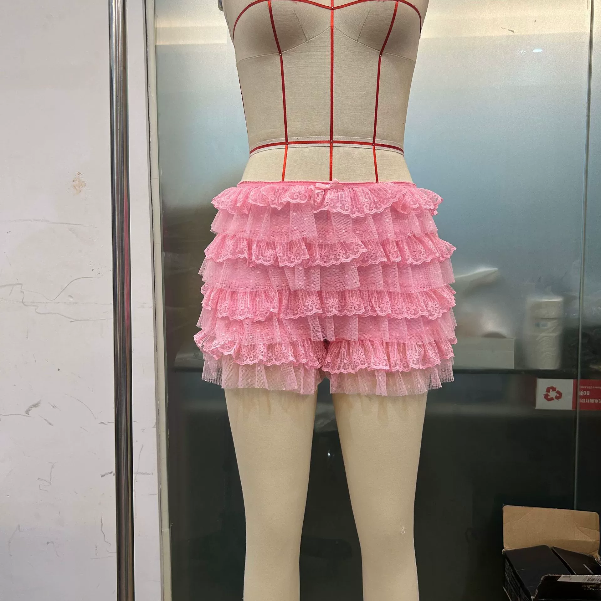 Cute trousers, sexy shorts, Lolita style, European style