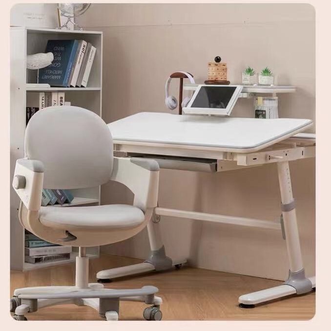 Taiwan well children's study table iloom chair primary school students desk home writing desk adjustable study table and chair