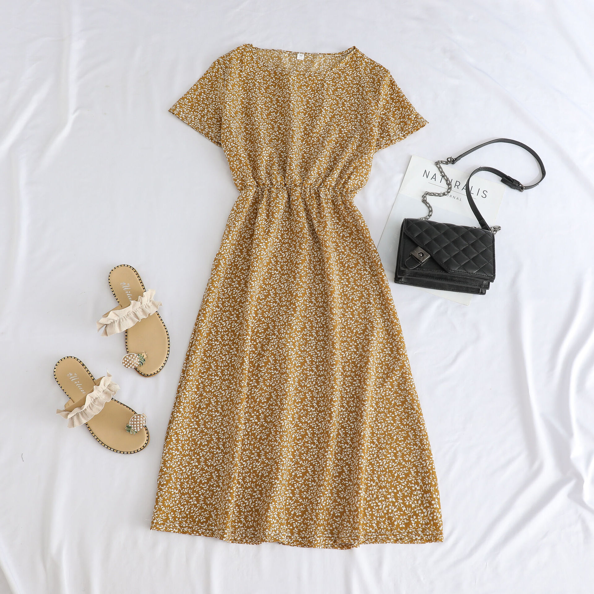 F37 노란색 작은 꽃무늬