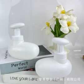 米奇老鼠鞋 厂家定制设计乳液可爱造型小鸭子按压瓶独特HDPE 300g