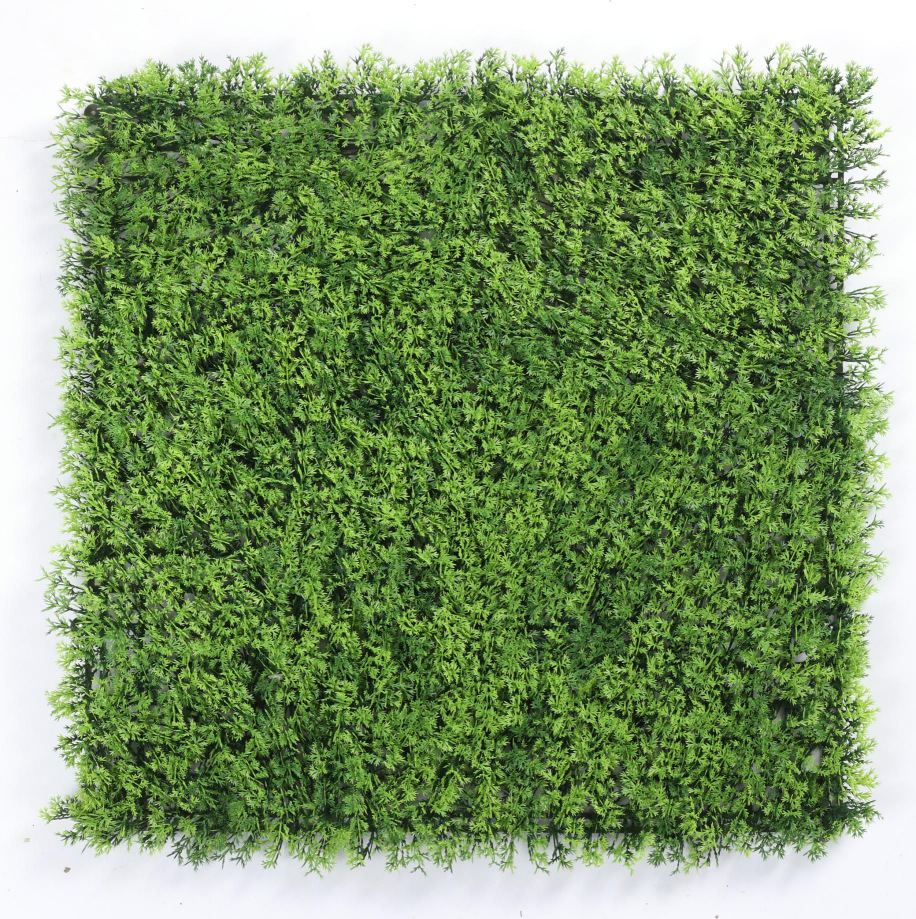 Medium green pine