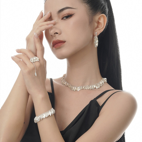 J1353 Niche designer grass skirt ring jewelry casual style S925 sterling silver leaf hand jewelry female e-commerce