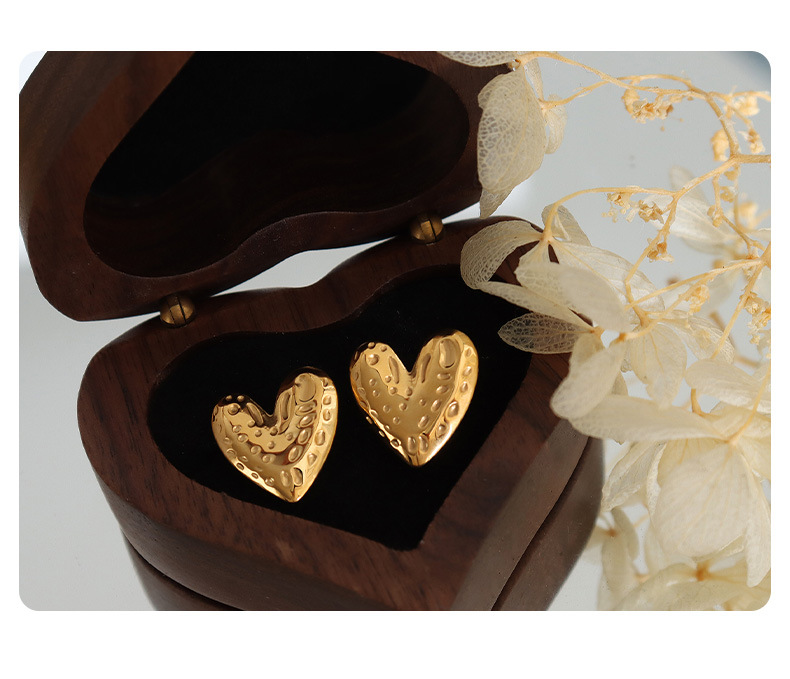 Fashion Heart Shape Titanium Steel Earrings Stainless Steel Earrings