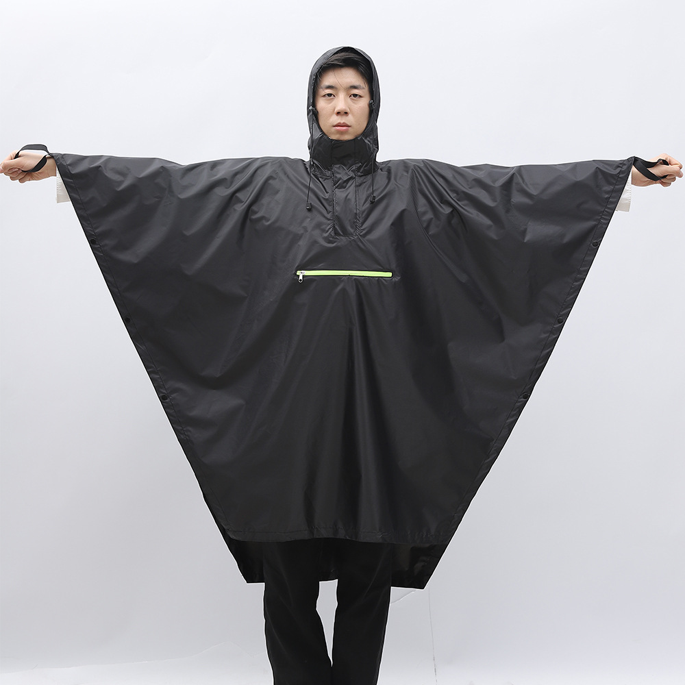 Al Aire Libre montañismo poncho de tres en uno Multi-funcional adulto capa impermeable PU impermeable 210T poliéster alfombra de piso Canopy