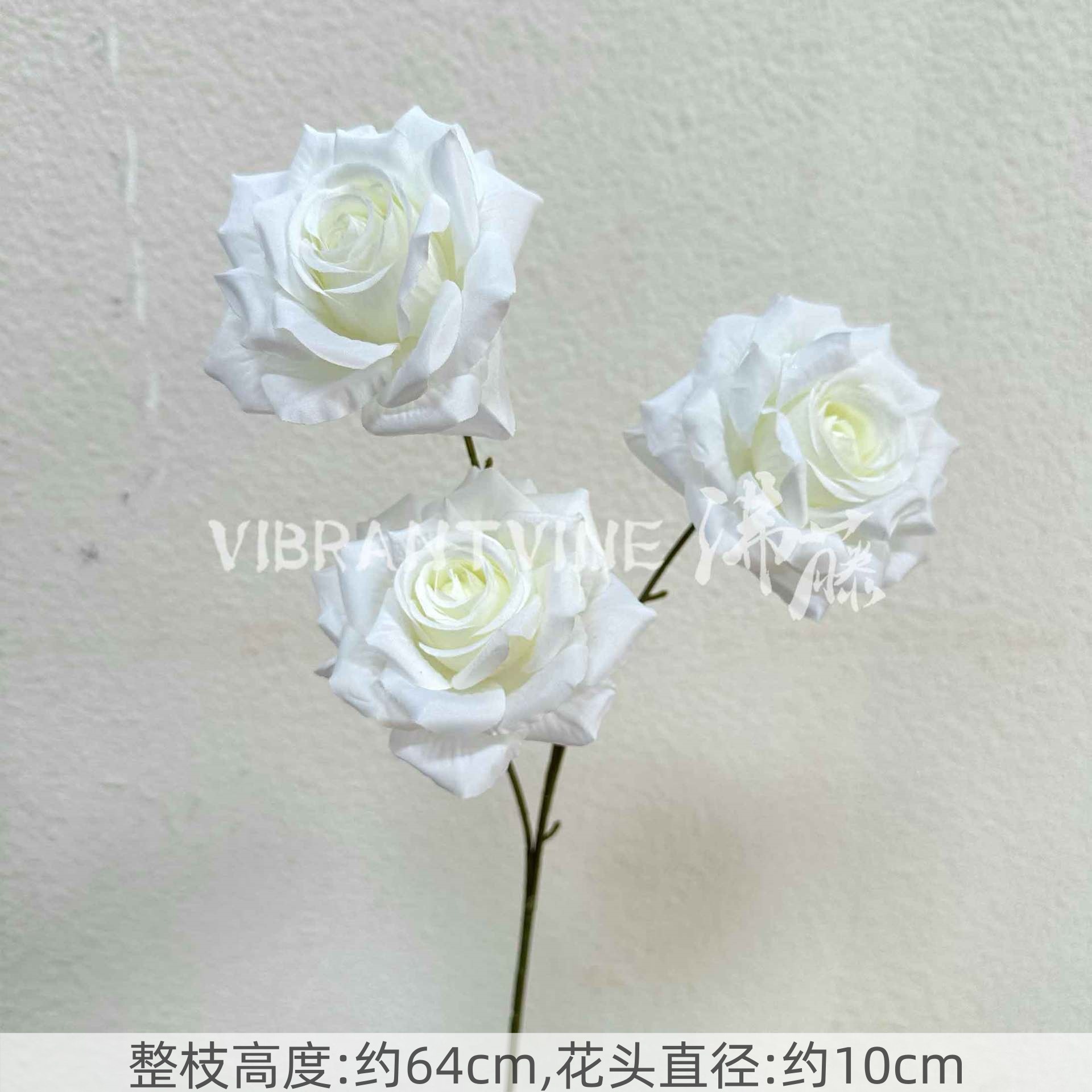 Arreglo de flores de guía de diseño de bodas blanco Arreglo de flores de guía Sala de estar del hotel Decoración de flores falsas Fábrica de flores artificiales al por mayor