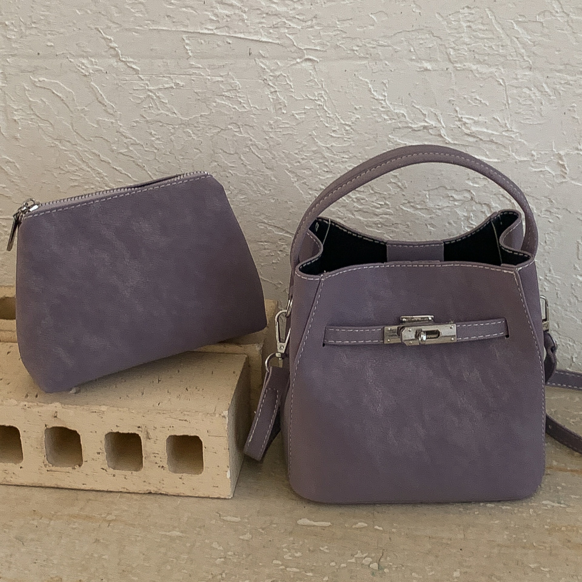 Cross-border 2026 nuevo estilo coreano nicho Zhong bolso de cubo de agua super caliente mujer de viaje universal temperamento casual mochila diaria