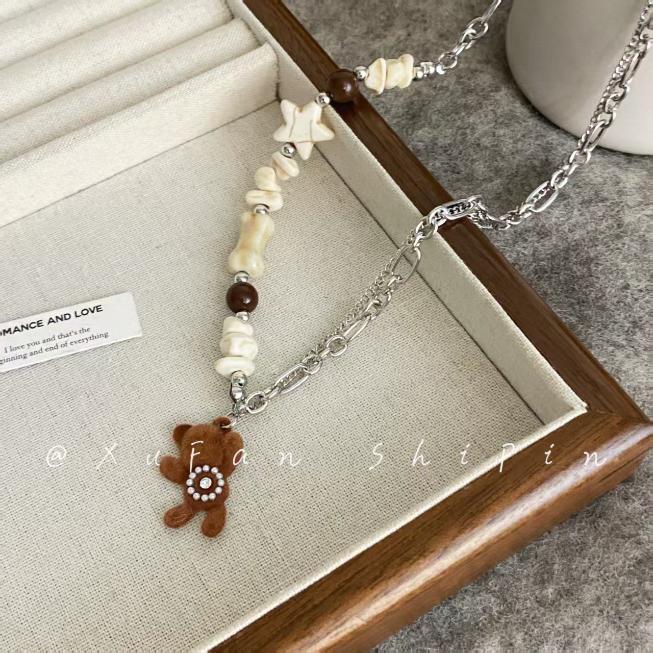 곰 목걸이