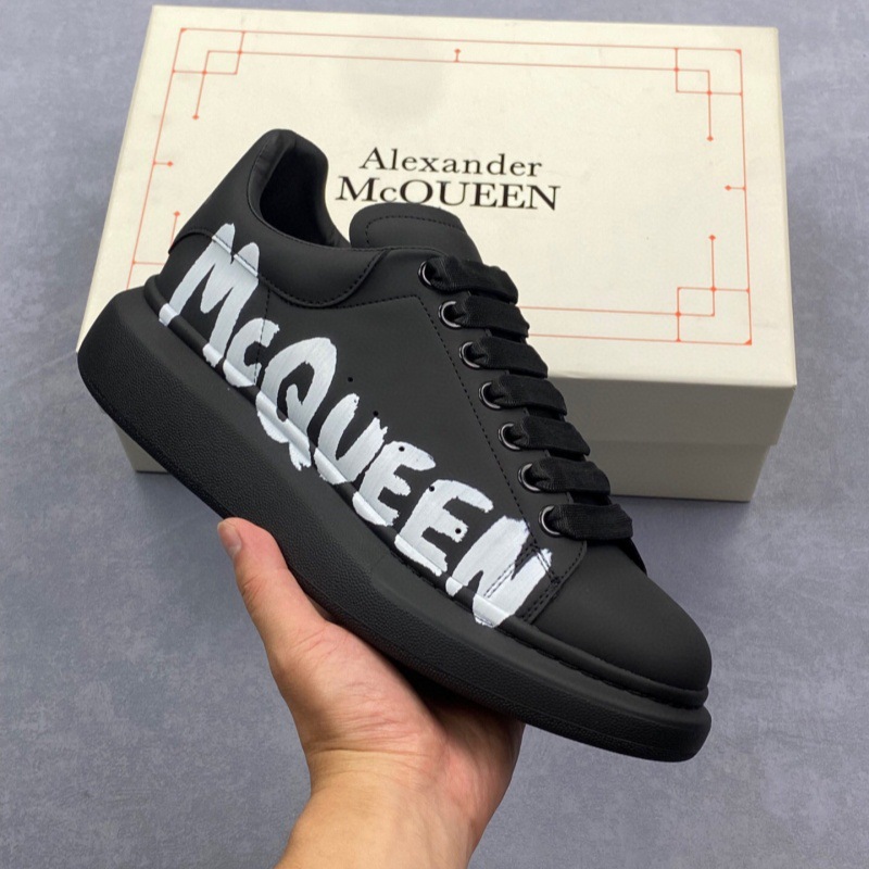 Alexander McQueen Oversized Low Black White Graffiti