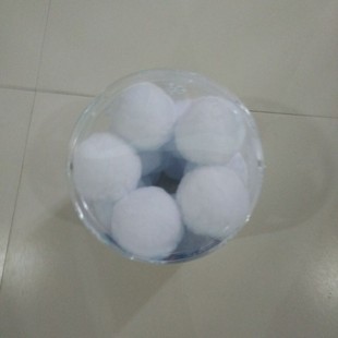 �羳�}�Q��ɫѩ�򣬴�ߴ��]�ߏ��q��7cm-8cm��ѩ�򣬰��b��