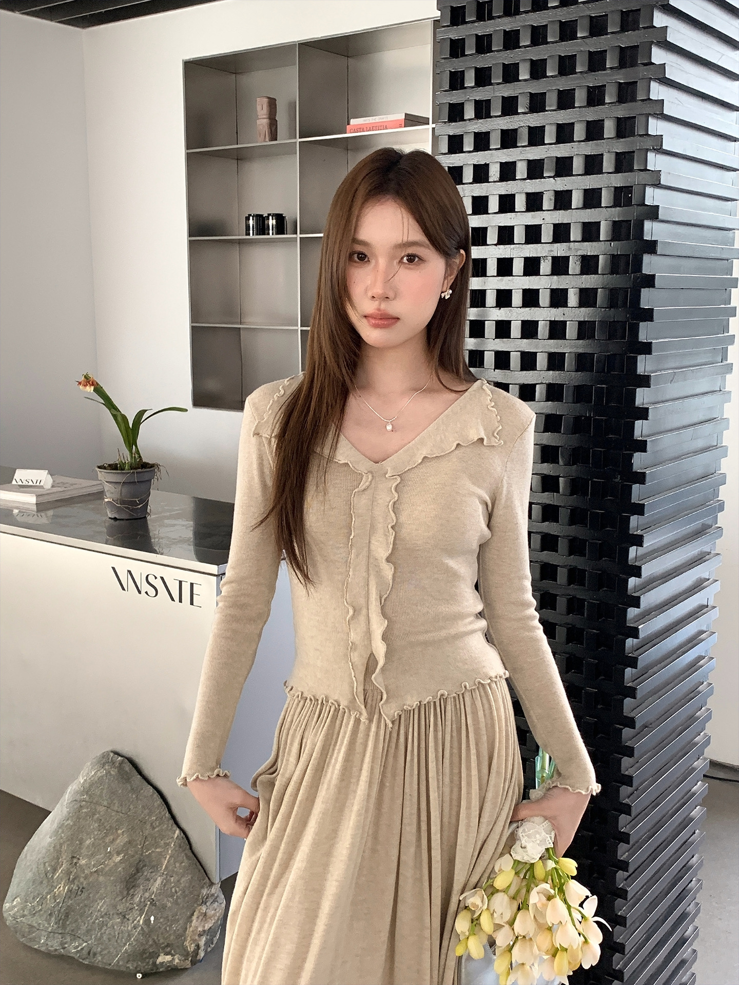 26ye056 gray rice knitted outerwear