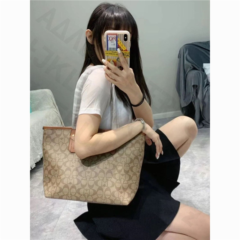 香港潮牌2024新款印花手提品托特包单肩高级百搭购物袋