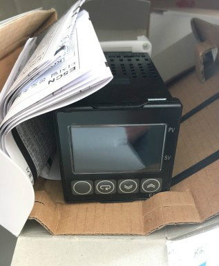 Temperature Controller E5Cn-R2T E5Cn-Q2T Q2Tc R2Tc Q2Mt-500 R2Mt-500 Q2Td