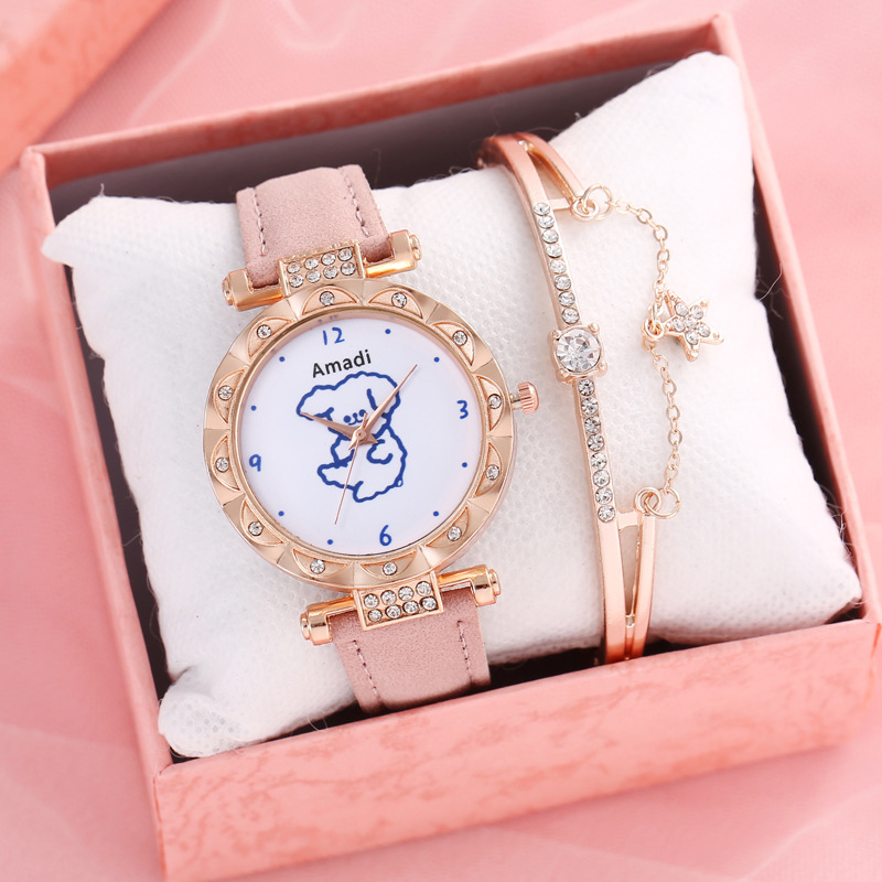 Orologio selezionato 2024 minimalista e carino piccolo orso, set di due pezzi di bracciali a stella per orologi da donna, pelle smerigliata per orologi al quarzo da donna_voghion.com
