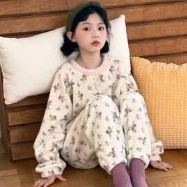 2025新款女童睡衣套装秋冬加厚儿童家居服加绒碎花可爱保暖两件套