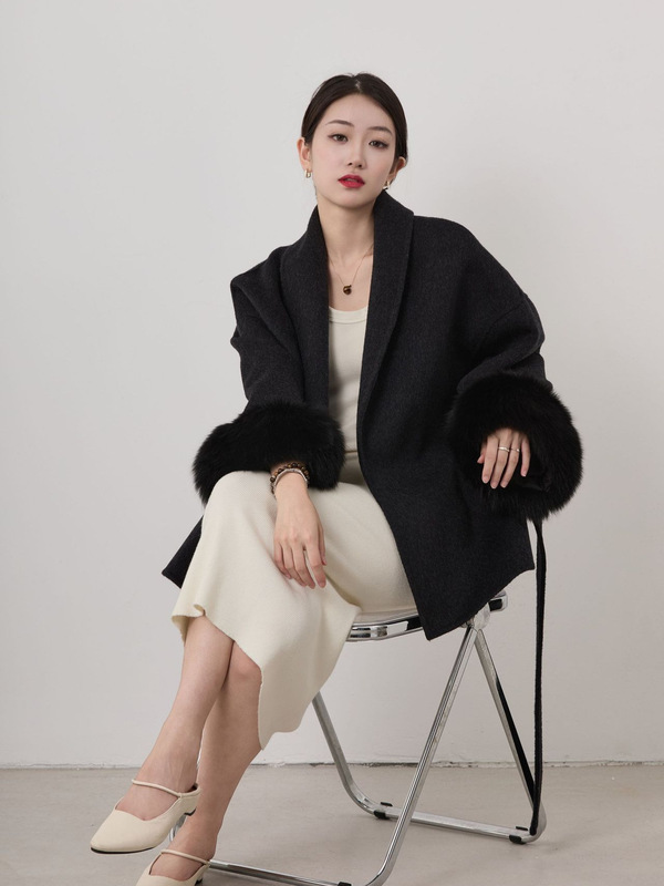 2025秋冬新款狐狸毛袖气质百搭高级感羊毛大衣女双面羊绒毛呢外套|undefined