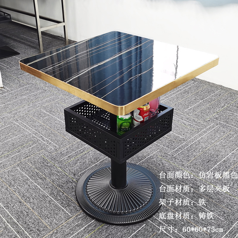 バーの散台バーのテーブルと椅子の組み合わせは多層の板を挟んでテーブルを保管しましょう。|undefined