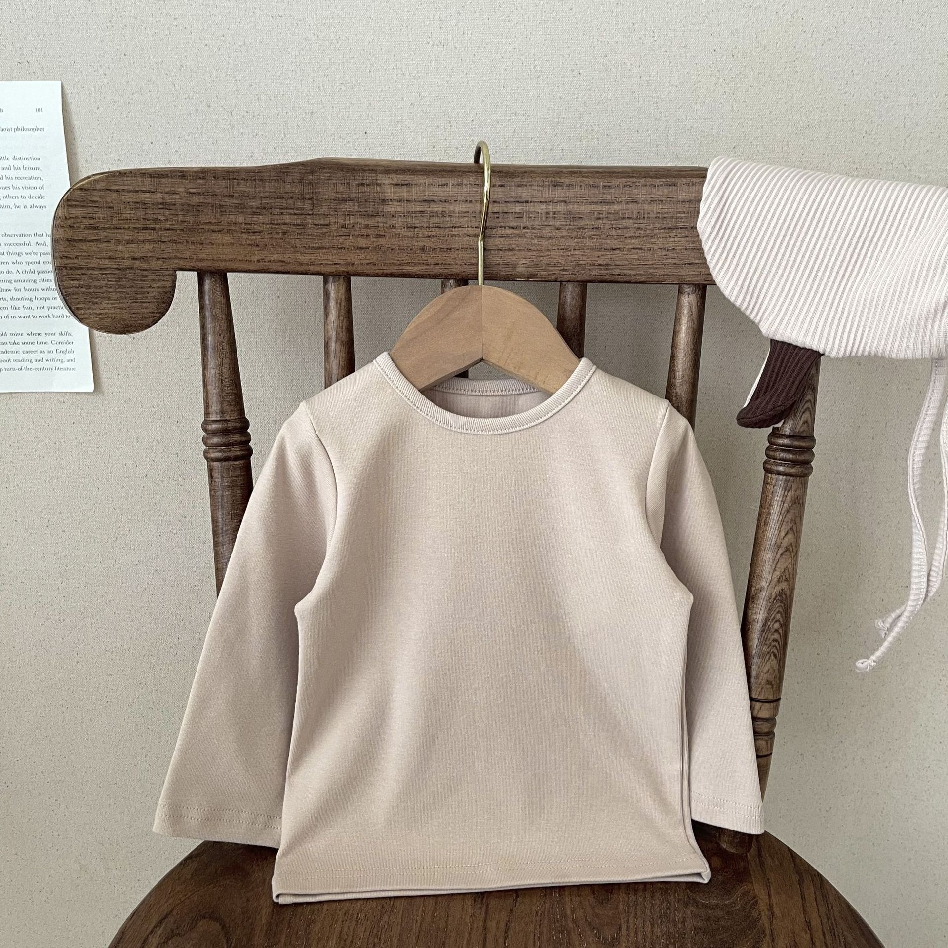 Simple Style Solid Color Cotton Baby Clothing Sets display picture 15