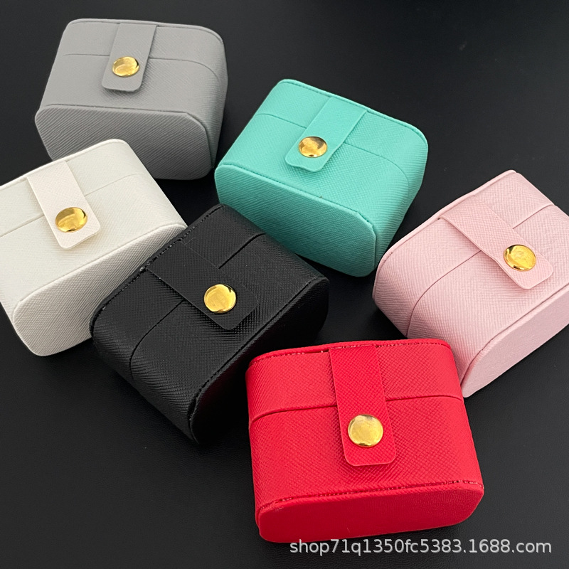 Mini caja de joyería de bloque de tofu blanco y negro portátil de tamaño pequeño anillo portátil simple caja de joyería diaria