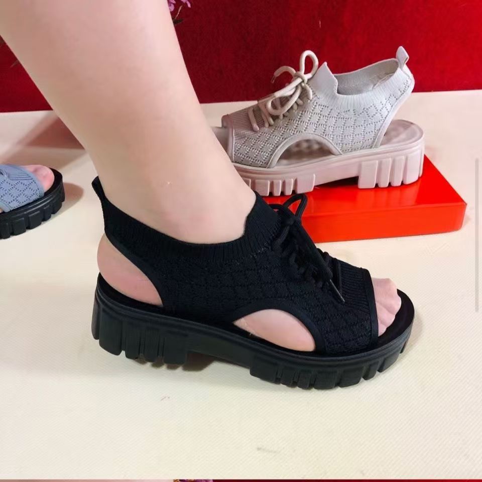 Sandálias de playa de fondo grueso para mujeres verano transpirable tela de tela suave antideslizante zapatos casuales de mujer moda 2025 estilo romano