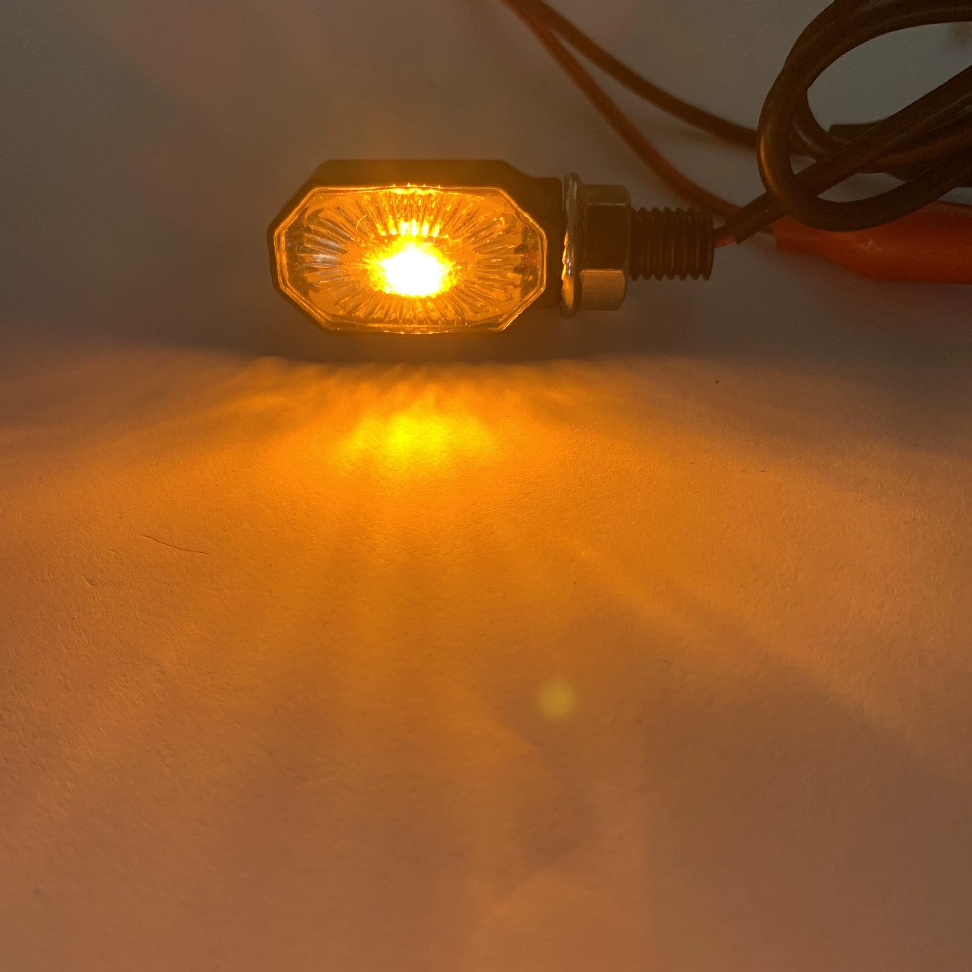 Новейшая LED маленькая эллипсовидная лампа-мотоциклетная поворотная лампа LED сигнальный свет мини-поворотник