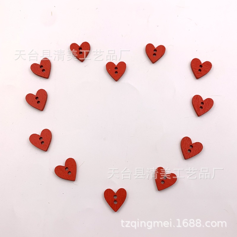 15*15mm amor botones de madera en forma de corazón doble agujero botones rojo melocotón corazón piezas de madera 150 piezas un paquete