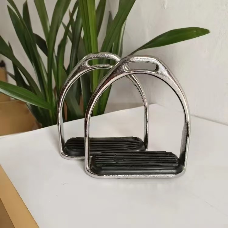Factory wholesale in stock new nickel-plated stirrup thickened weight more firmly with black non-slip cushion stirrup