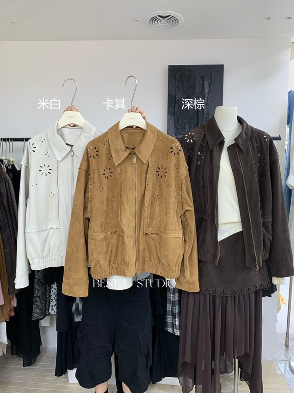 【高品质订货】2025秋季韩版百搭设计款麂皮绒烧花工艺夹克外套|undefined