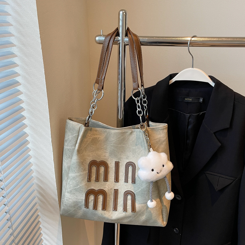 Colgante de cinta blanca de arroz