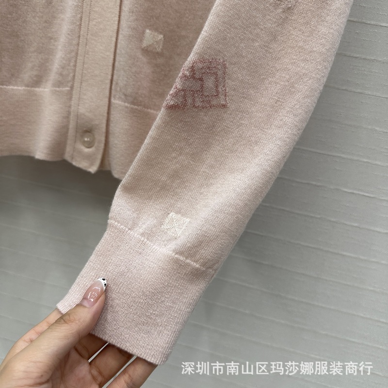 法式南油新款早秋时尚V领几何图案提花柔软羊绒长袖针织开衫百搭|undefined