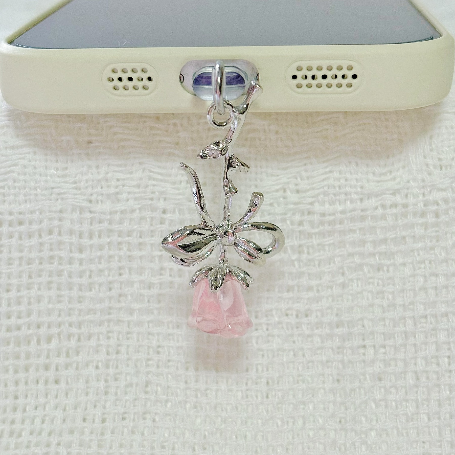 Smartphone Staubstöpsel Rosa Blume Anhänger Staubdicht Stöpsel neutral Typ-C Anschluss Schutz kompatibel niedlich