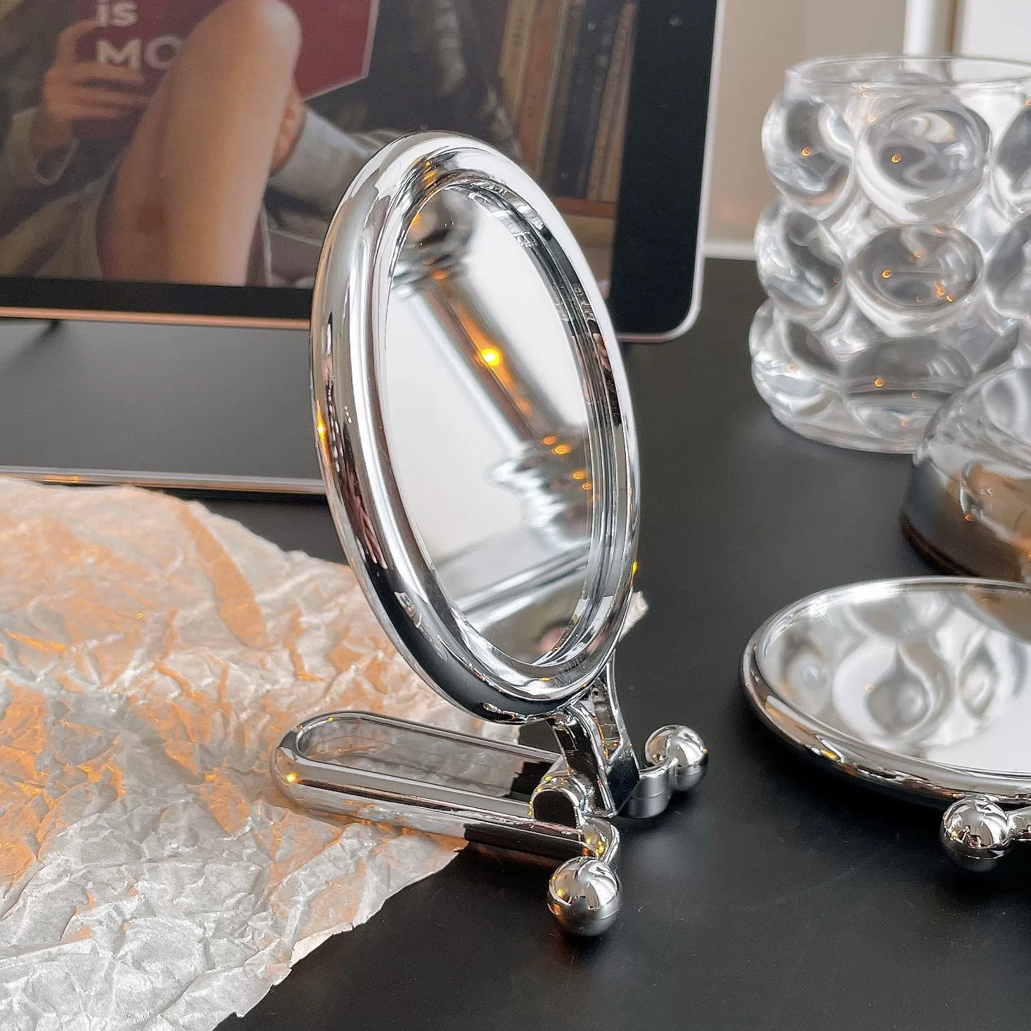 [92% одобрение] Маленькое серебряное зеркало ins может быть ручным портативным складным двусторонним зеркалом для макияжа, мини-настольным