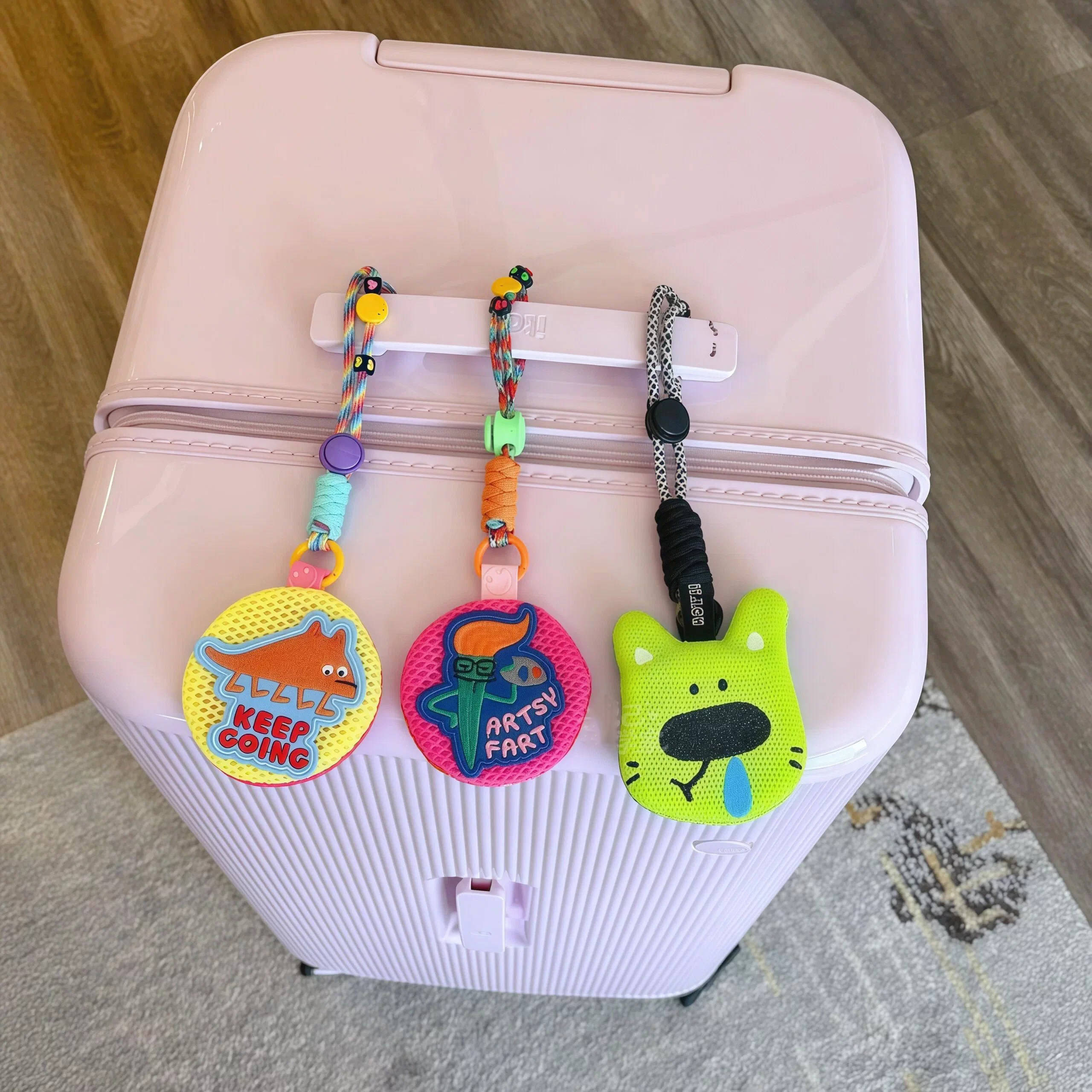 Travel anti-loss luggage tag lanyard, conspicuous pendant, business trip luggage identification tag, checked luggage decoration, factory wholesale