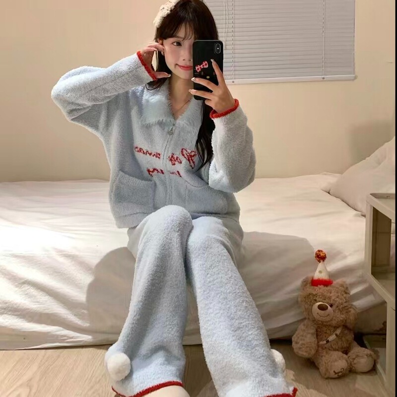 This Year's Trendy Fashion Includes Blue Sweaters, Half-Velvet Pajamas, and Cute White Ball Autumn/Winter Warm Thickened Sets for Women This Year's Trendy Fashion Includes Blue Sweaters, Half-Velvet Pajamas, and Cute White Ball Autumn/Winter Warm Thickened Sets for Women