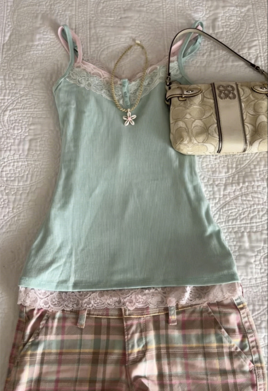 American retro vintage pure desire style vintage girl fresh mint green lace sleeveless camisole top American retro vintage pure desire style vintage girl fresh mint green lace sleeveless camisole top