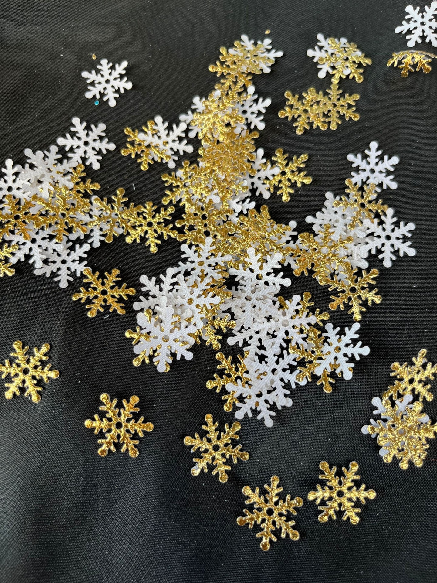 Christmas Holiday Snowflake Christmas tree decoration wedding party ice and snow throwing confetti diy handmade Christmas decoration_voghion.com