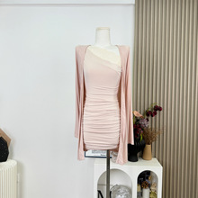 韩女设定纯欲斜肩包臀蕾丝连衣裙针织长开衫两件套