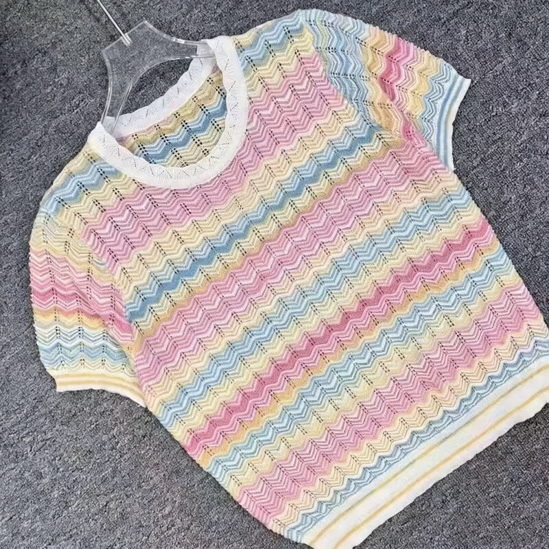 2026 Spring/Summer New Luxury Socialite Style Elegant Colorful Striped Wavy Edge Short Sleeve Round Neck Pullover Knit Sweater for Women 2026 Spring/Summer New Luxury Socialite Style Elegant Colorful Striped Wavy Edge Short Sleeve Round Neck Pullover Knit Sweater for Women