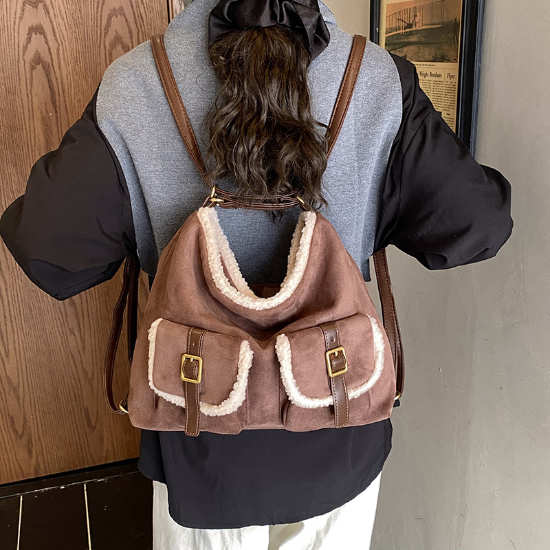 Mochila coreana de tres usos 2025 nueva mochila de camisole de hombro, bolso de viaje retro para mujeres