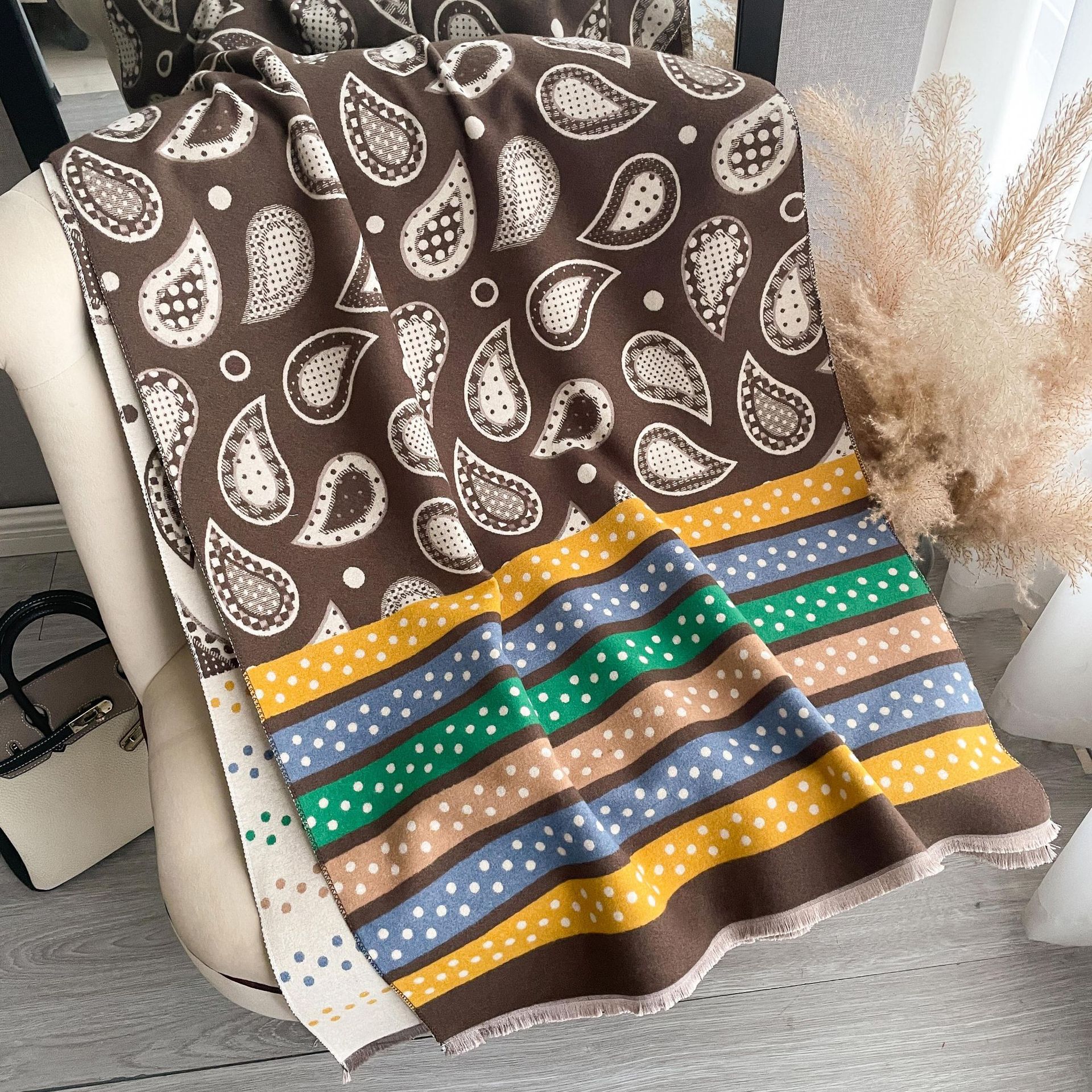 Nueva moda gruesa caliente chal de doble cara colorido a rayas Flor de anacardo Otoño e Invierno Cachemira-como bufanda larga para las mujeres