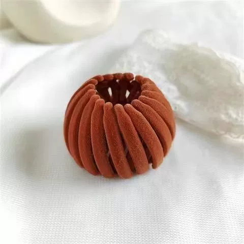 Velvet caramel color