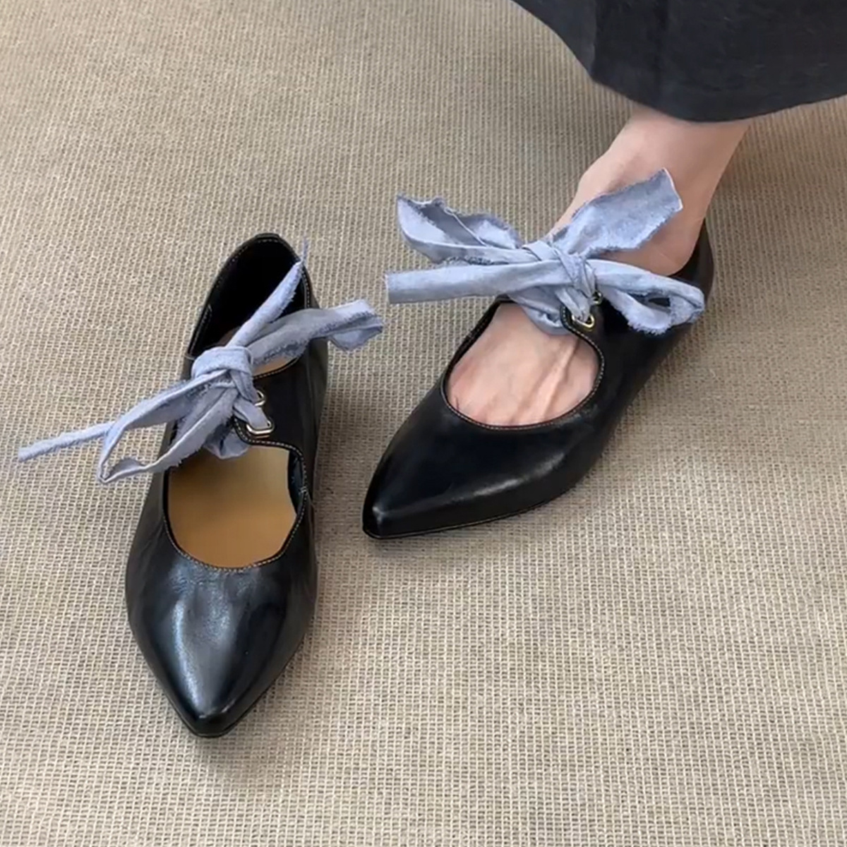 Elegant retro Mary Jane shoes low-cut flat made of sheepskin leather…