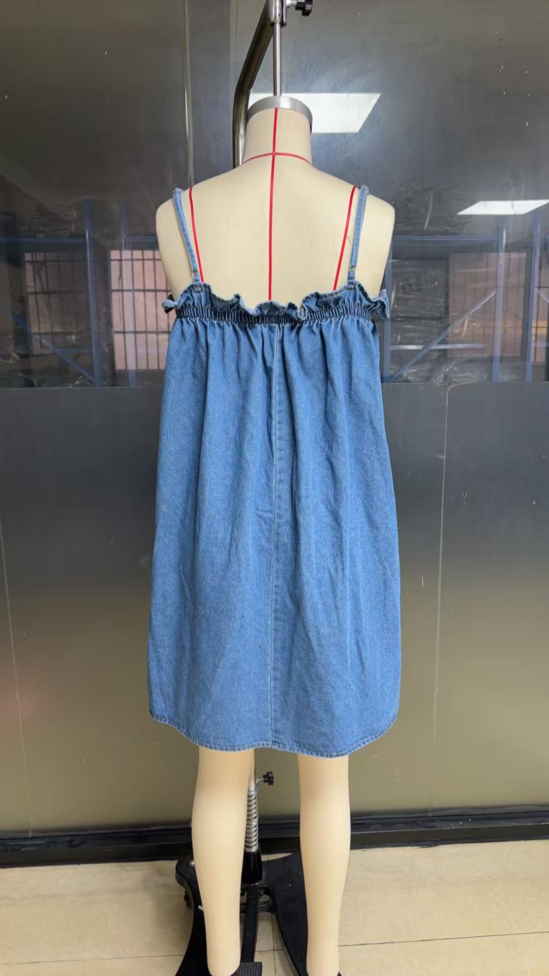 Women's Denim Suspender Dress New Style Floral Embroidery Loose A-Line Short Skirt_ecoleips.com