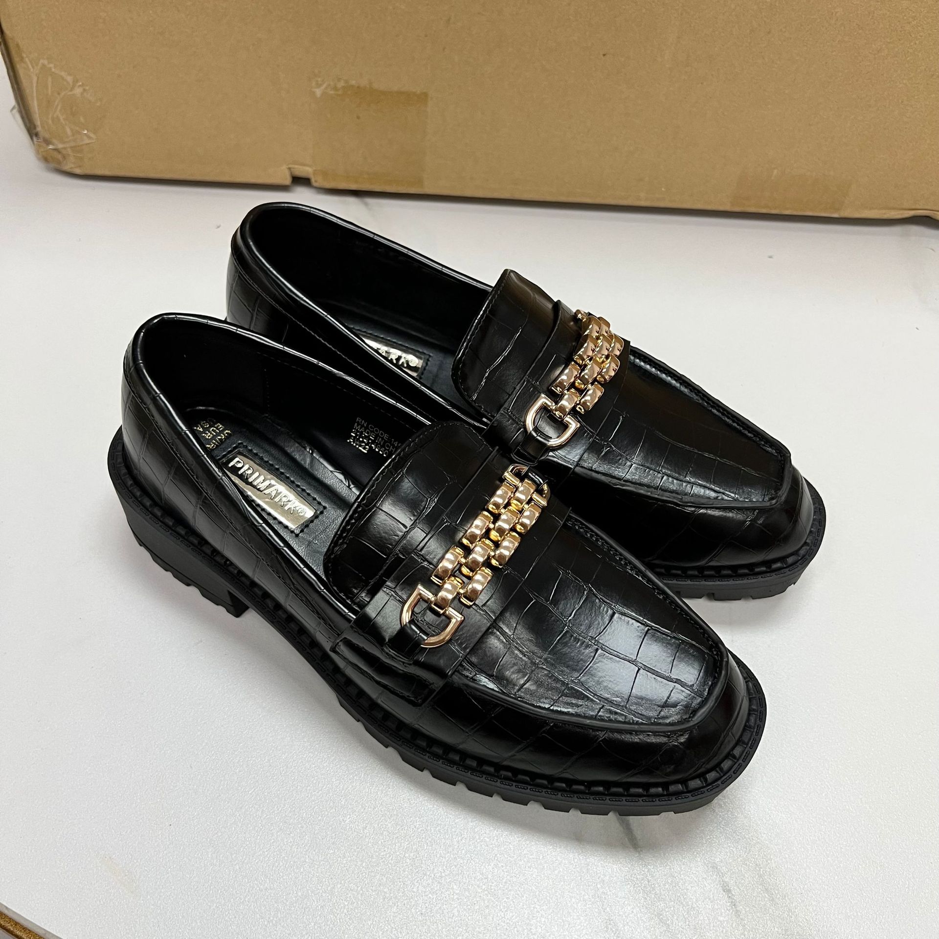 Pantofi de damă originali, mocasini versatili_voghion.com