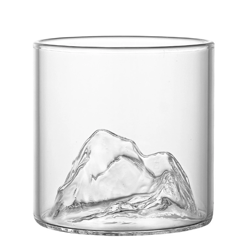 Glass creative wineglass for whiskey