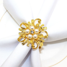 爆款酒店摆台花形餐巾扣珍珠餐巾圈镶钻餐巾环厂家批发