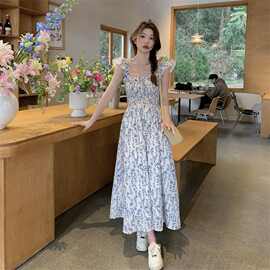 2025新款小飞袖连衣裙夏季小清新法式温柔背带裙修身高腰显瘦长裙