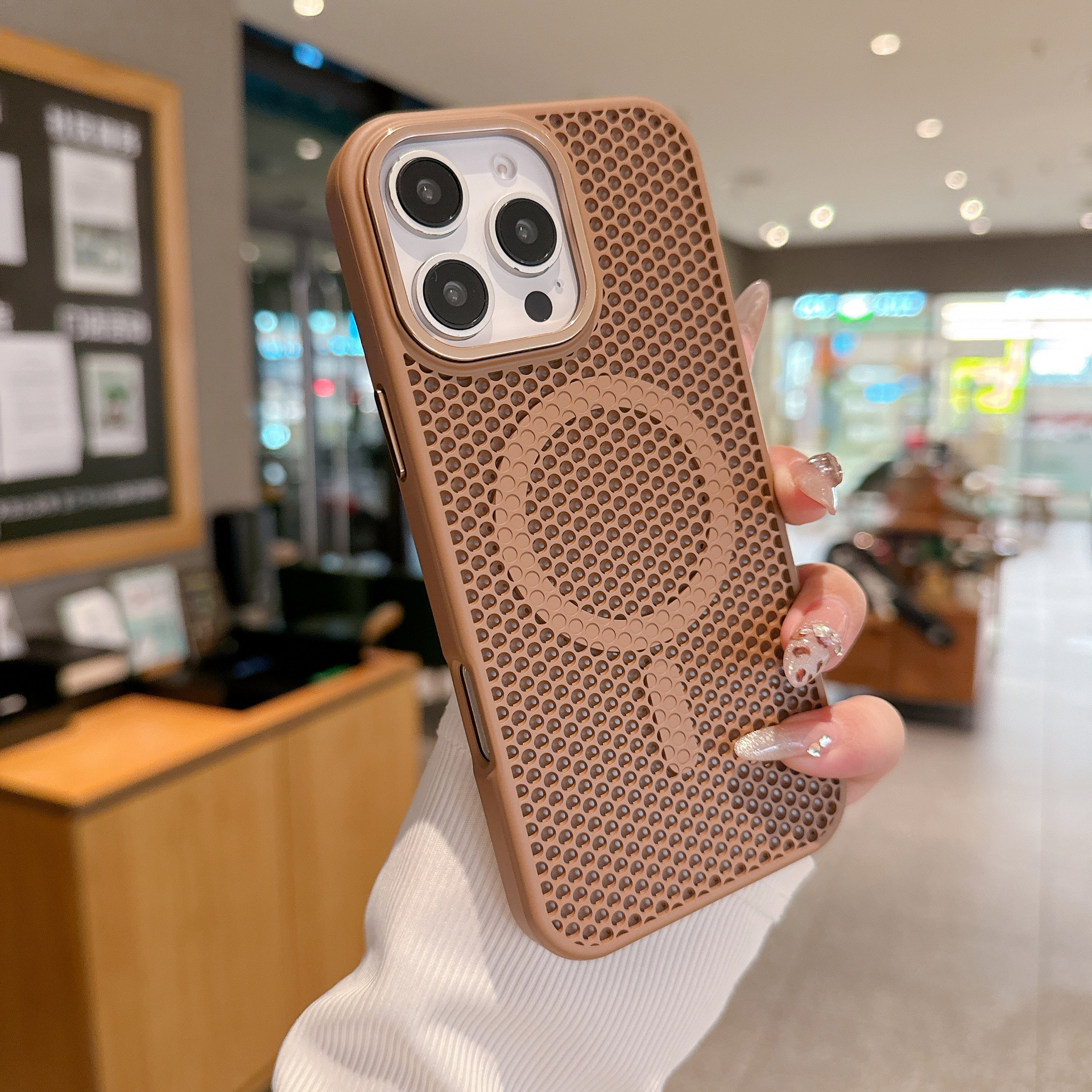 Disipación de calor de panal de oro del desierto magnético-metal de gran agujero kj