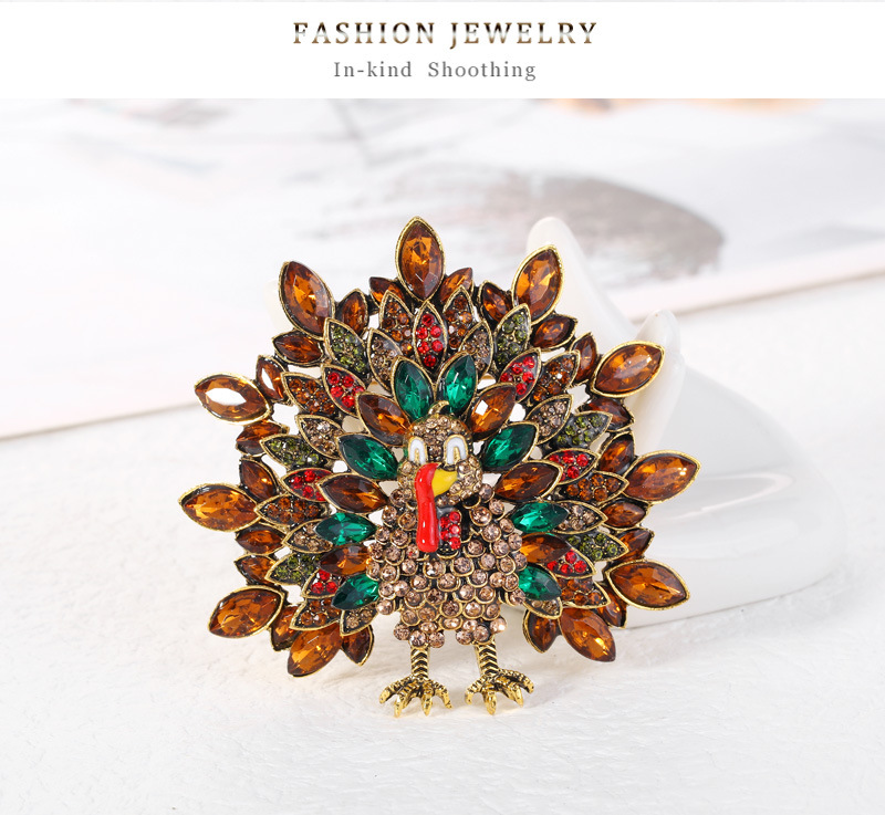 Creative Retro Peacock Brooch Fashion Full Diamond Animal Brooch display picture 3