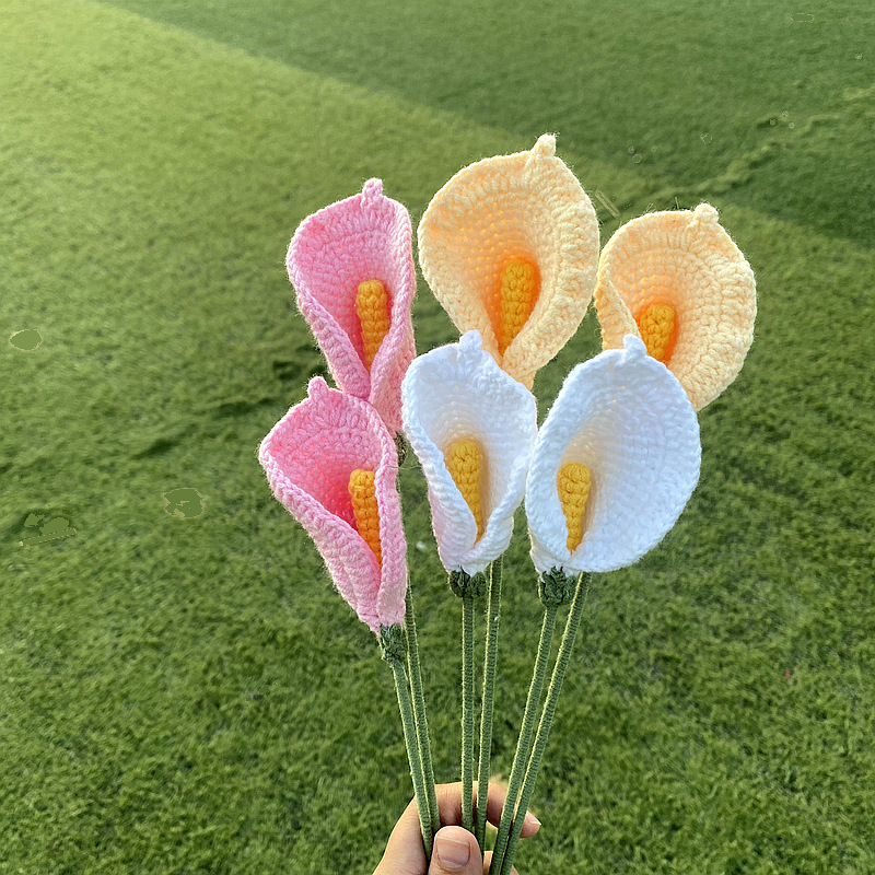完成した手織りバラ、スズラン、ヒマワリ、造花、ウールニットブーケ、花飾り、ギフト|undefined